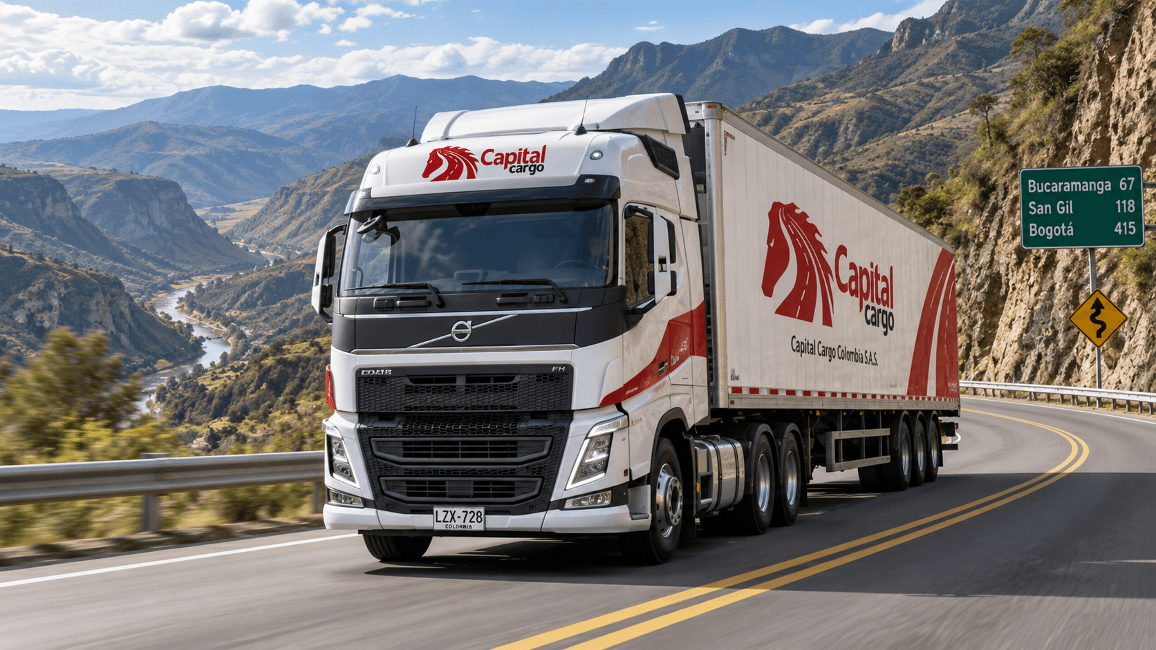 Tractomula de Capital Cargo en carretera de montaña rumbo a Bucaramanga